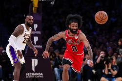 B体育app下载地址-公牛主帅称球队防守是关键，下一场比赛争夺胜利的简单介绍