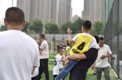 B体育电竞-比赛中的变数不断，观众目不转睛的简单介绍