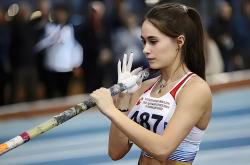 B体育官方登录入口-俄罗斯队运动员在场上展现顽强斗志