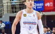 B体育官方-年轻球员在比赛中展现出色的技术实力