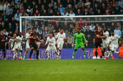 B体育网站-包含尤文图斯在国际赛场取得胜利，晋级下一轮的词条