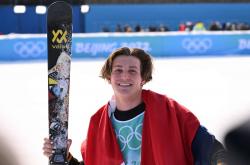 B体育教练-挪威传奇复出，摘得金牌再续辉煌