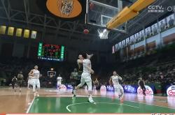 B体育登录入口-辽宁男篮高效进攻，轻松赢下强队