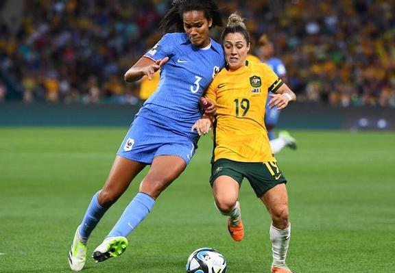 法国队战胜对手，晋级奥运女足四强