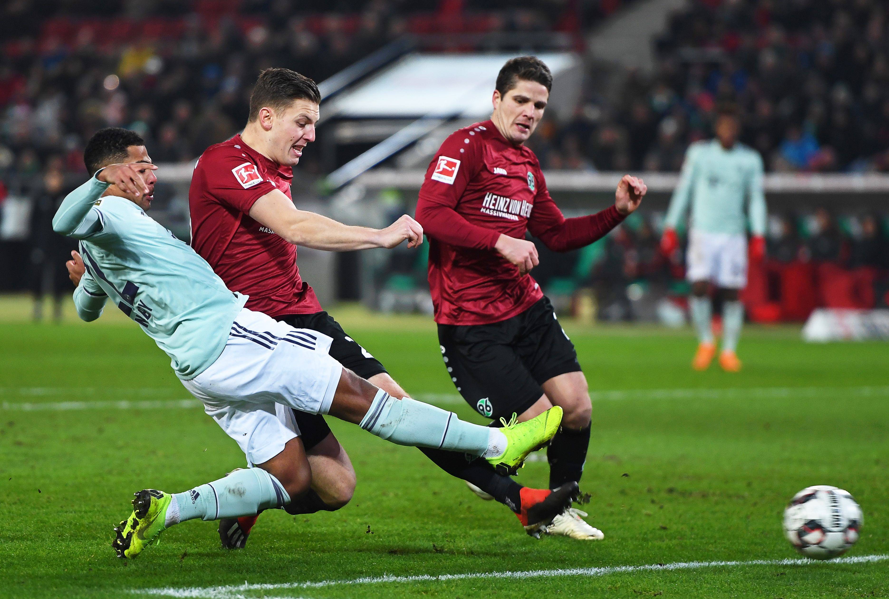 卡利亚里队主场逼平对手保持不败纪录的简单介绍