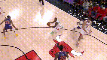 关于火箭击败公牛，麦基砍下27分的信息