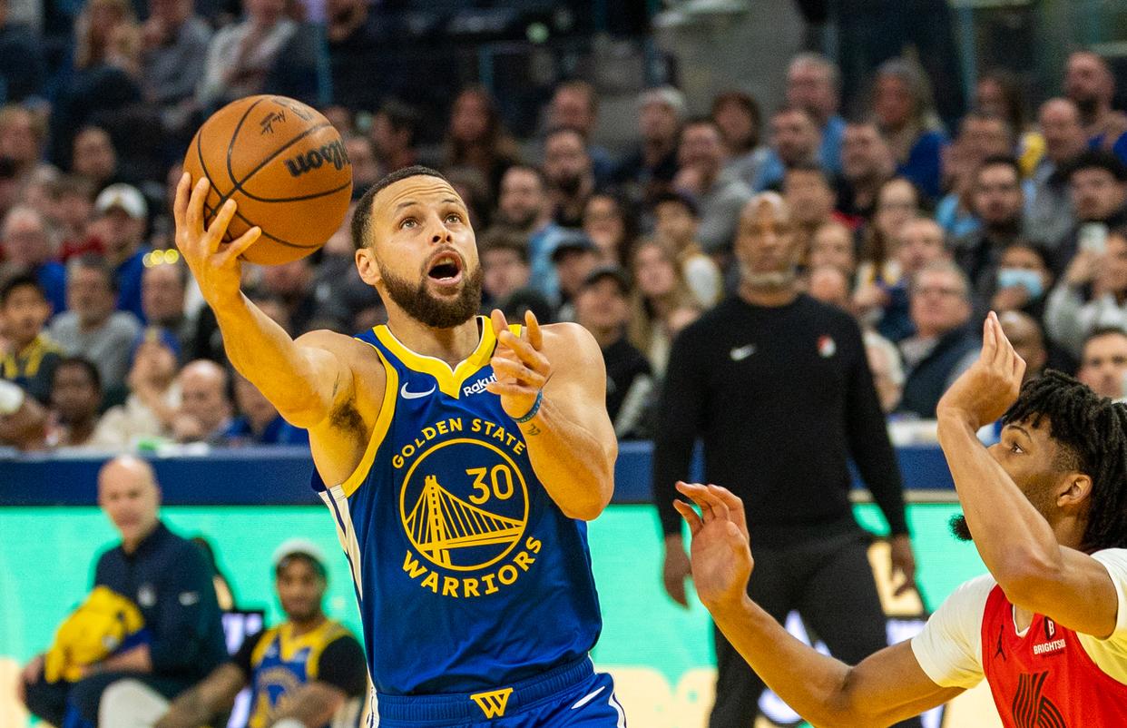 勇士击败开拓者，逆转取胜