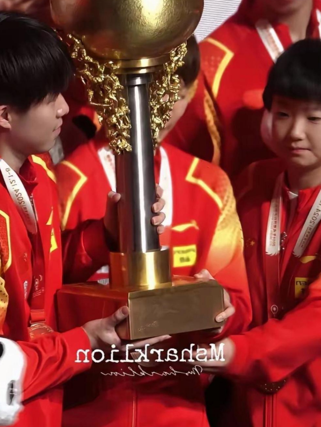 激动人心比赛！双方对决争夺胜利